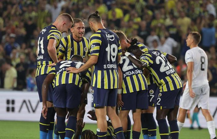 Fenerbahce 3-0 Slovacko (Highlights and goals of the match)
